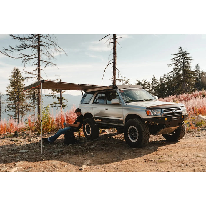 ROAM Adventure 4' x 6.5' Black Standard Rooftop Awning