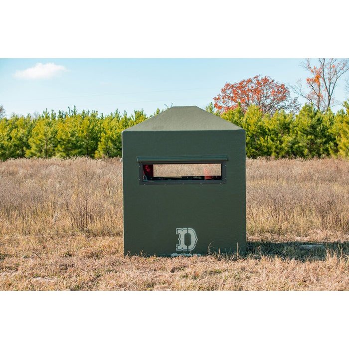 Dillon Manufacturing 5 1/2' x 5 1/2' Deer Blind