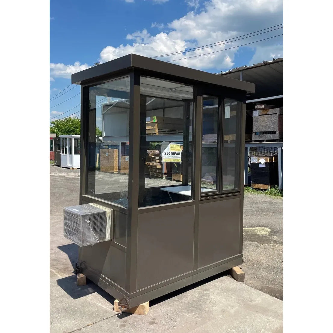 Austin Mohawk 4 x 6 Guard Booth / Parking Booth Bronze With AC