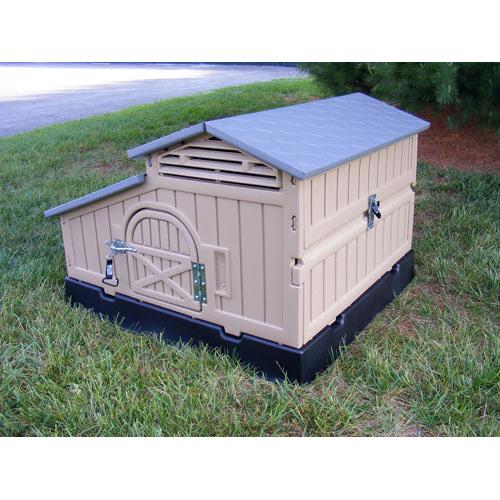 Snap Lock Standard Chicken Coop